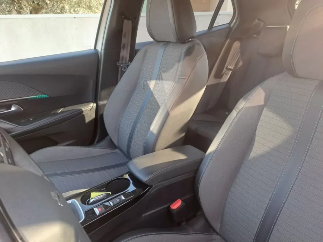 Peugeot 2008 2021 - 18500 EUR, 139000 km - AUTO.MOTO.pt - 139000km - foto 10 de 14