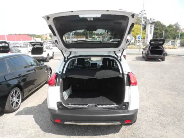 Peugeot 2008 2013 - 9900 EUR, 158211 km - AUTO.MOTO.pt - 158211km - foto 7 de 12
