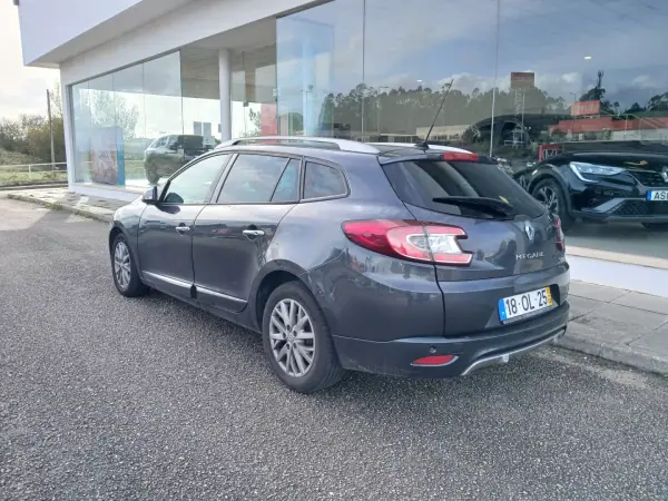 Renault Mégane Sport Tourer 2014 - 8500 EUR, 211200 km - AUTO.MOTO.pt - 211200km - foto 7 de 23