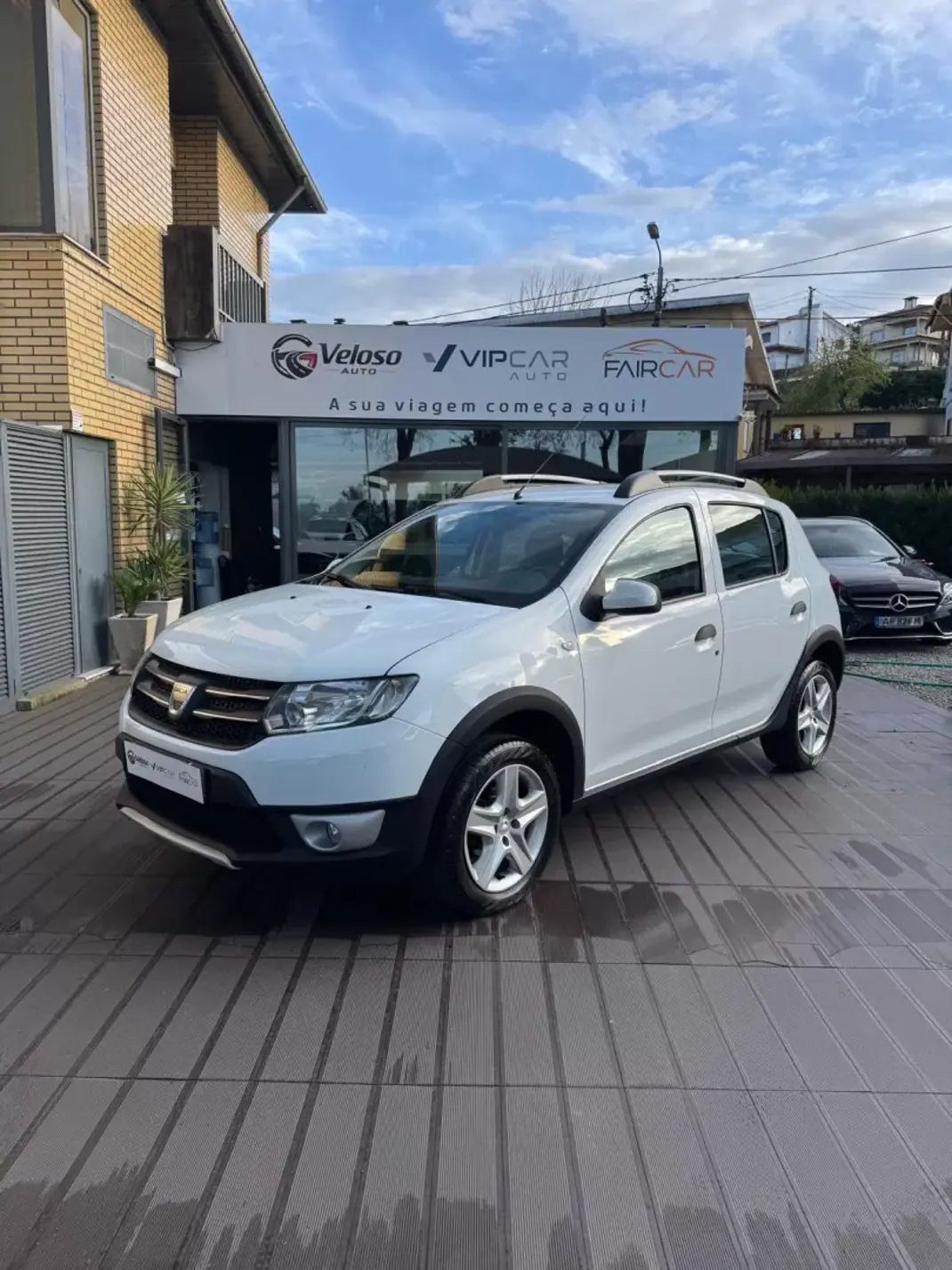 Dacia Sandero 2014 - 7900 EUR, 157500 km - AUTO.MOTO.pt - 157500km - foto 1 de 10