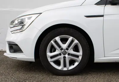 Renault Mégane Sport Tourer 2019 - 10780 EUR, 224000 km - AUTO.MOTO.pt - 224000km - foto 8 de 41