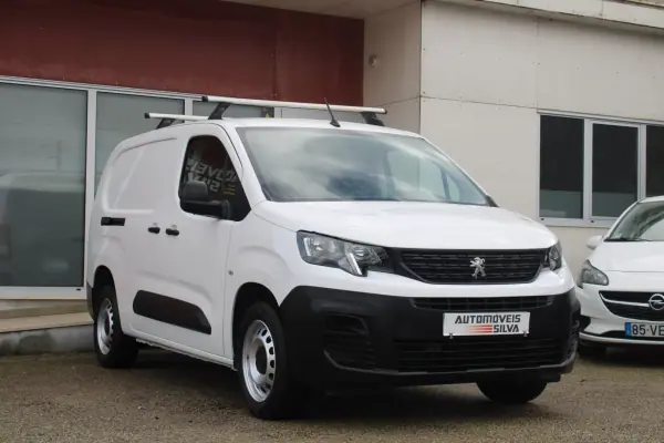 Peugeot Partner 1.5 BlueHDI Longa c/Barras Tejadilho 2021 - 14990 EUR, 117000 km - AUTO.MOTO.pt - 117000km - foto 5 de 19