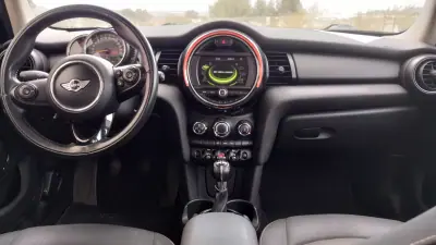 MINI 5 Portas 2016 - 8999 EUR, 224000 km - AUTO.MOTO.pt - 224000km - foto 19 de 32