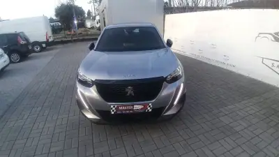 Peugeot 2008 2023 - 18250 EUR, 30000 km - AUTO.MOTO.pt - 30000km - foto 4 de 44