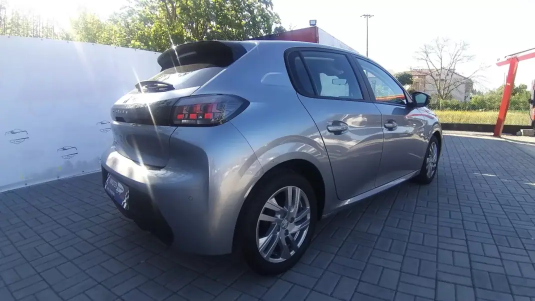 Peugeot 208 2022 - 13565 EUR, 63583 km - AUTO.MOTO.pt - 63583km - foto 29 de 37