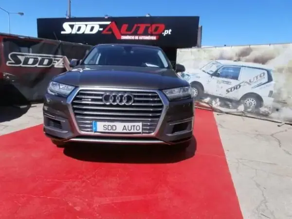 Audi Q7 2016 - 45000 EUR, 155902 km - AUTO.MOTO.pt - 155902km - foto 3 de 54