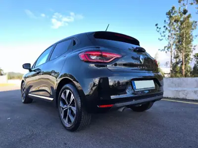 Renault Clio 2023 - 14750 EUR, 24600 km - AUTO.MOTO.pt - 24600km - foto 7 de 30