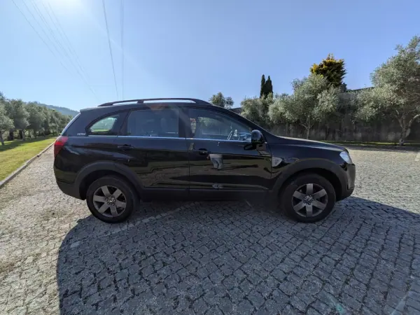 Chevrolet Captiva 2007 - 4990 EUR, 331000 km - AUTO.MOTO.pt - 331000km - foto 4 de 13
