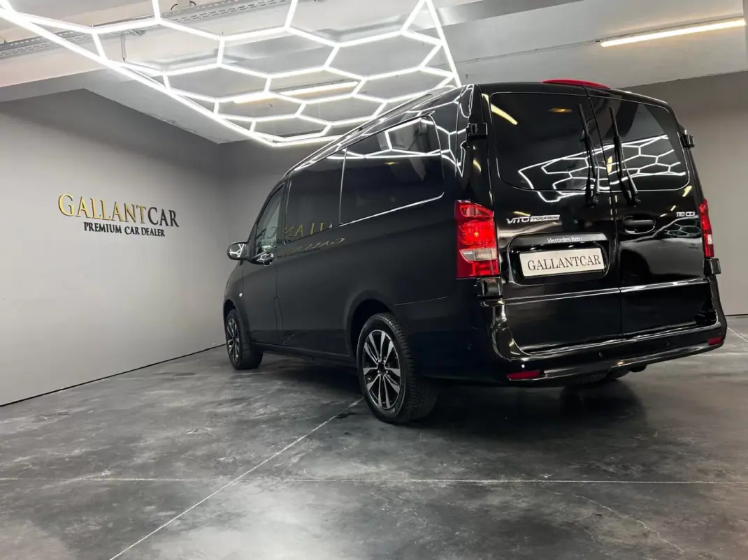 Mercedes-Benz Vito Tourer 2023 - 51900 EUR, 70000 km - 70000km - foto 4 de 13