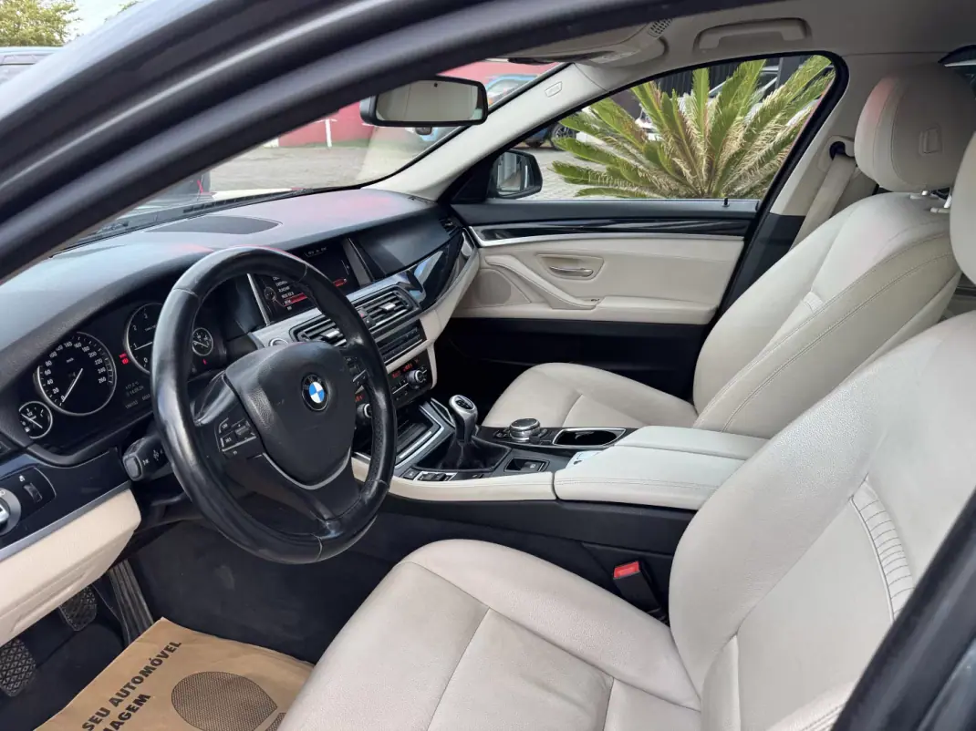 BMW 518 2016 - 17500 EUR, 199000 km - AUTO.MOTO.pt - 199000km - foto 13 de 38