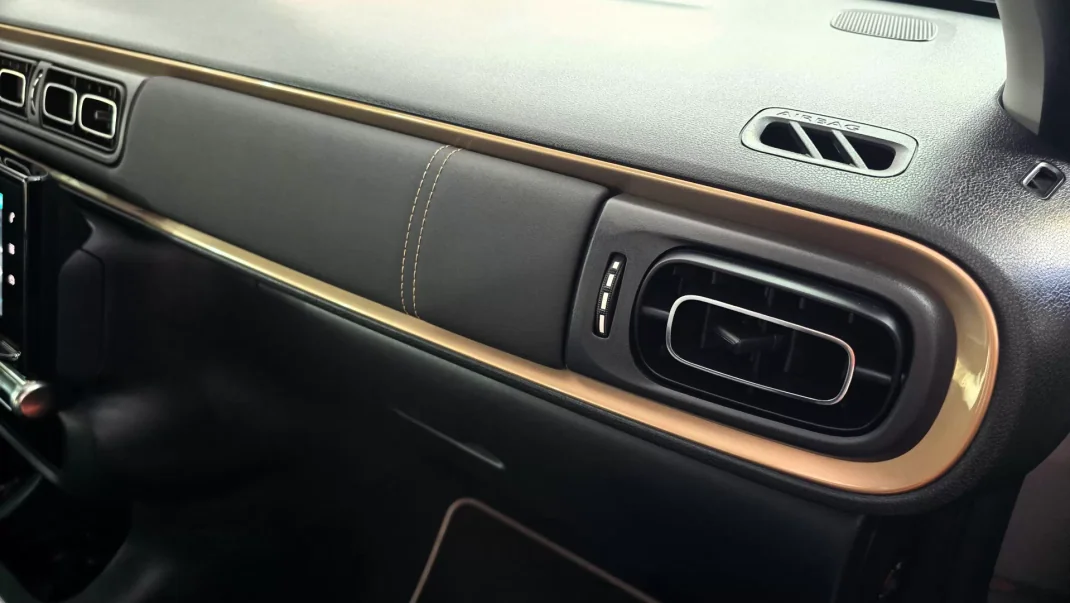 Citroën C3 2019 - 12750 EUR, 56334 km - AUTO.MOTO.pt - 56334km - foto 60 de 75