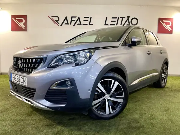 Peugeot 3008 1.2 PureTech Allure EAT8 2019 Gasolina — 99 000 km · Ilha de Porto Santo Peugeot 3008 1.2 PureTech Allure EAT8 2019 Gasolina