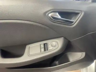 Renault Clio 2019 - 14480 EUR, 30000 km - AUTO.MOTO.pt - 30000km - foto 50 de 50