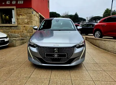 Peugeot e-208 2020 - 15750 EUR, 56000 km - AUTO.MOTO.pt - 56000km - foto 2 de 41