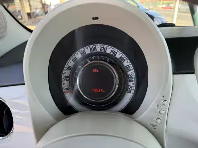 Fiat 500 2019 - 13600 EUR, 49725 km - AUTO.MOTO.pt - 49725km - foto 11 de 15