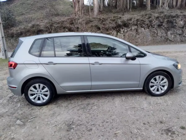 Volkswagen Golf 2019 - 14750 EUR, 150000 km - AUTO.MOTO.pt - 150000km - foto 8 de 30