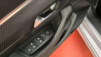 Peugeot 508 SW 2019 - 15990 EUR, 131210 km - AUTO.MOTO.pt - 131210km - foto 15 de 60