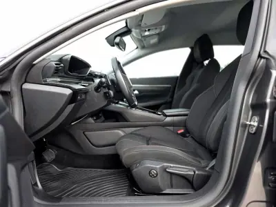Peugeot 508 SW 2021 - 15750 EUR, 170000 km - AUTO.MOTO.pt - 170000km - foto 13 de 32