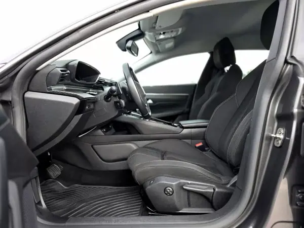 Peugeot 508 SW 2021 - 15750 EUR, 170000 km - AUTO.MOTO.pt - 170000km - foto 13 de 32