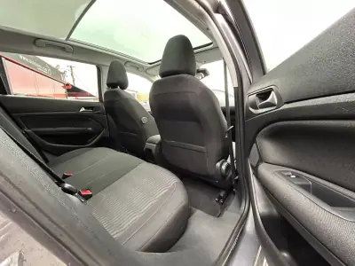 Peugeot 308 2015 - 10750 EUR, 210520 km - 210520km - foto 21 de 22