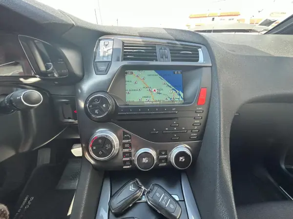 Citroën DS5 2013 - 10500 EUR, 205941 km - AUTO.MOTO.pt - 205941km - foto 15 de 22
