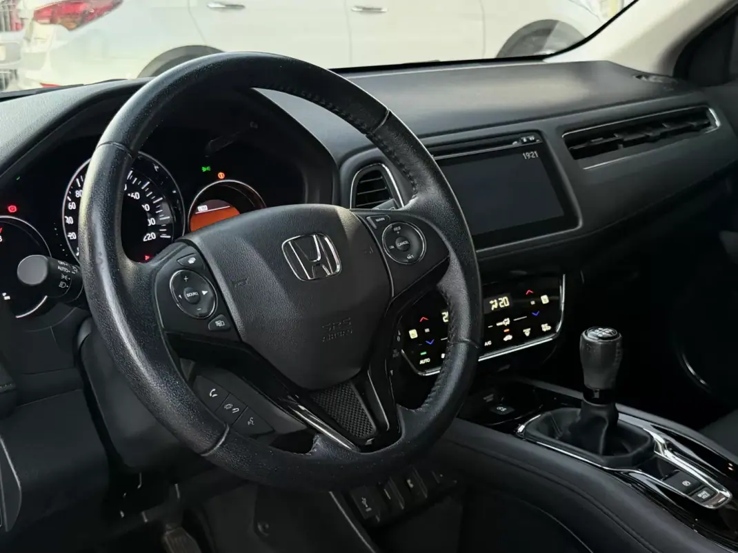 Honda HR-V 2020 - 21950 EUR, 101000 km - AUTO.MOTO.pt - 101000km - foto 7 de 22