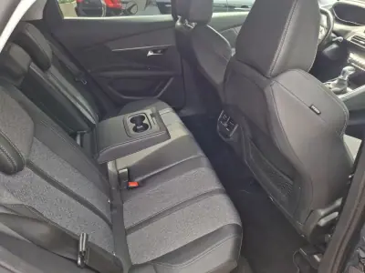 Peugeot 3008 2017 - 13500 EUR, 100000 km - 100000km - foto 25 de 39