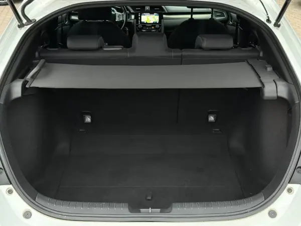 Honda Civic 2017 - 17950 EUR, 90000 km - AUTO.MOTO.pt - 90000km - foto 10 de 20