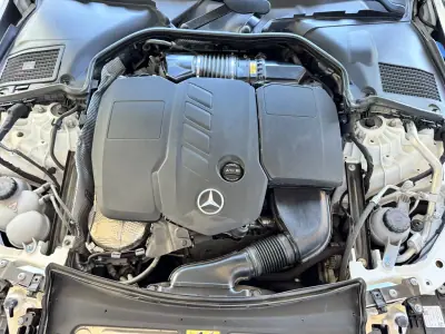 Mercedes-Benz C 300 2023 - 56500 EUR, 32781 km - 32781km - foto 13 de 19