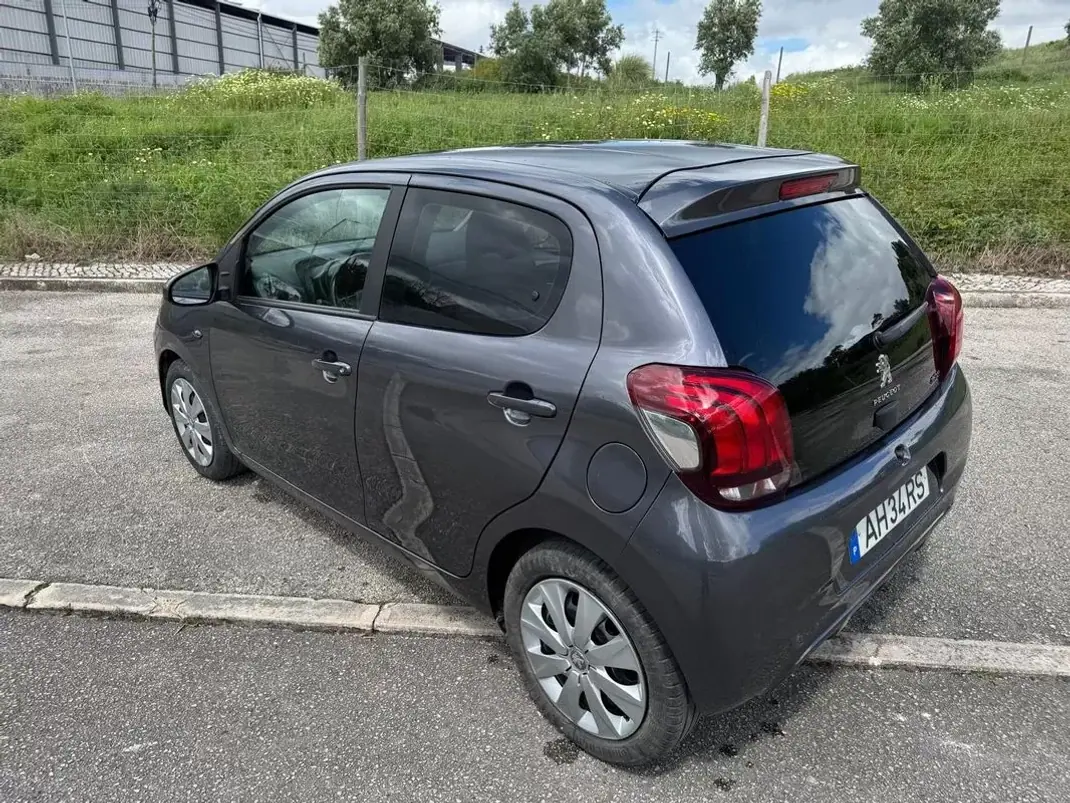 Peugeot 108 2021 - 11000 EUR, 62048 km - AUTO.MOTO.pt - 62048km - foto 13 de 32