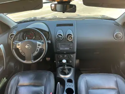 Nissan Qashqai 2013 - 9990 EUR, 209708 km - 209708km - foto 8 de 36