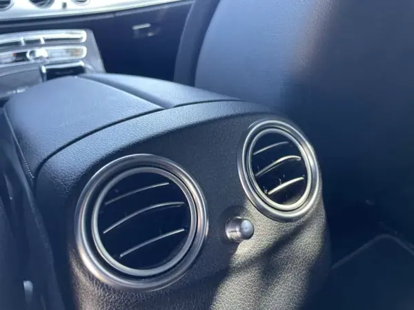 Mercedes-Benz CLE 200 2019 - 45500 EUR, 62253 km - AUTO.MOTO.pt - 62253km - foto 23 de 25