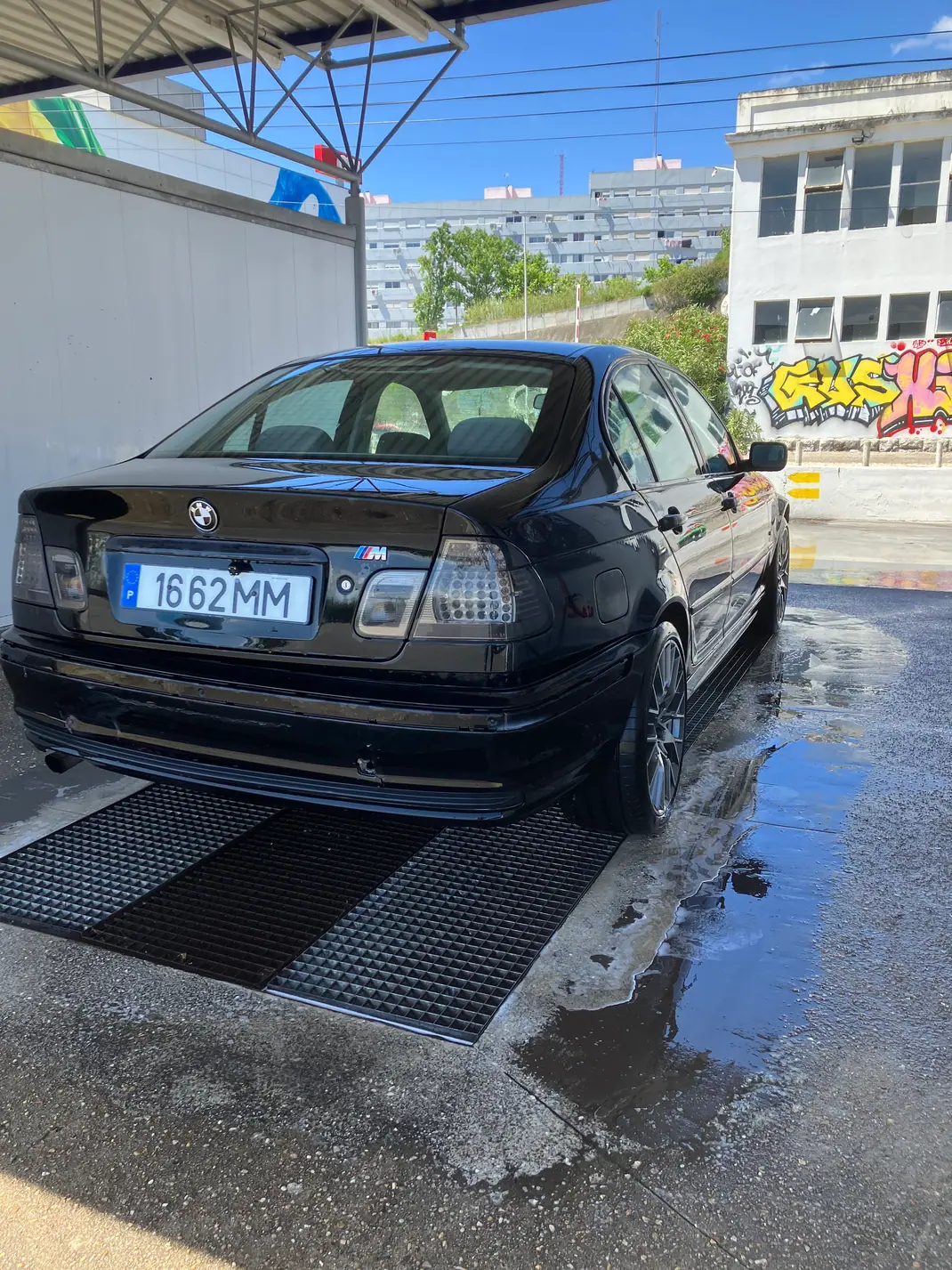 BMW 318 1998 - 1 EUR, 243428 km - AUTO.MOTO.pt - 243428km - foto 2 de 12