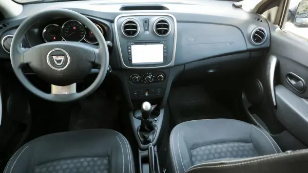 Dacia Logan MCV 2014 - 6450 EUR, 137785 km - 137785km - foto 8 de 10