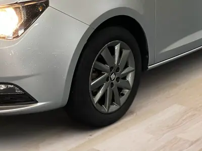 SEAT Ibiza 2014 - 5750 EUR, 290400 km - AUTO.MOTO.pt - 290400km - foto 6 de 19