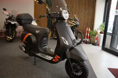 2025 - 1990 EUR, 1 km - AUTO.MOTO.pt - 1km - foto 4 de 7