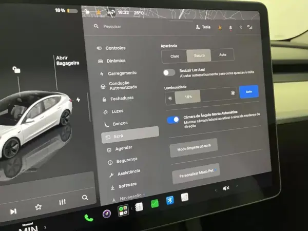 Tesla Model 3 2023 - 29750 EUR, 68000 km - AUTO.MOTO.pt - 68000km - foto 31 de 44