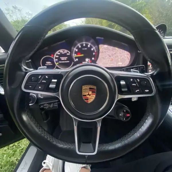 Porsche Panamera Sport Turismo 2019 - 69990 EUR, 210000 km - AUTO.MOTO.pt - 210000km - foto 36 de 50