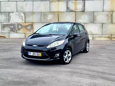 Ford Fiesta 2010 - 128980km
