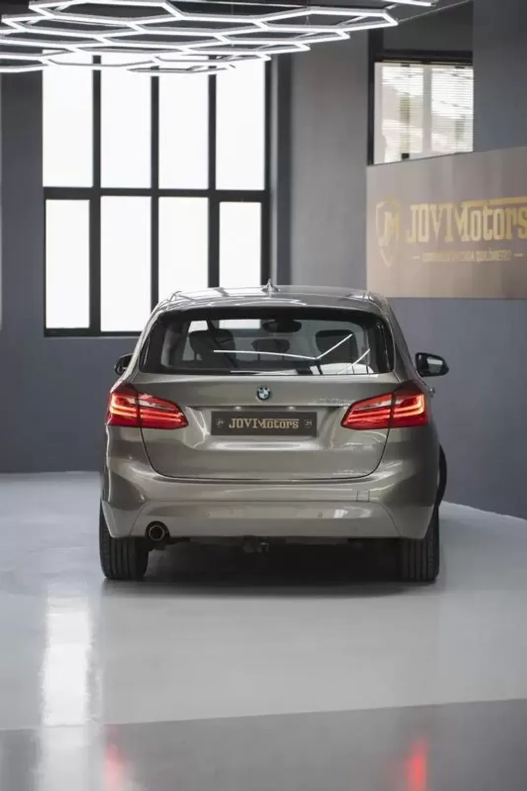 BMW 216 Active Tourer 2015 - 12750 EUR, 196513 km - AUTO.MOTO.pt - 196513km - foto 43 de 43