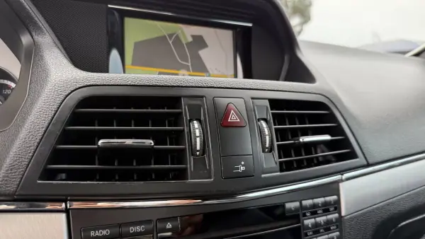 Mercedes-Benz E 250 2010 - 17000 EUR, 0 km - AUTO.MOTO.pt - foto 27 de 56