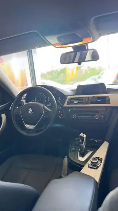 BMW 420 Gran Coupé 2017 - 19900 EUR, 216000 km - AUTO.MOTO.pt - 216000km - foto 12 de 14