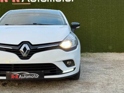 Renault Clio 2018 - 12500 EUR, 138000 km - AUTO.MOTO.pt - 138000km - foto 26 de 26