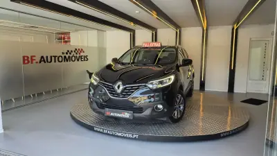 Renault Kadjar 2018 - 15500 EUR, 107700 km - AUTO.MOTO.pt - 107700km - foto 11 de 56