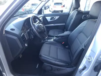 Mercedes-Benz GLK 250 2010 - 17990 EUR, 152529 km - AUTO.MOTO.pt - 152529km - foto 9 de 18