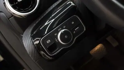 Mercedes-Benz A 250 2021 - 22900 EUR, 125000 km - AUTO.MOTO.pt - 125000km - foto 19 de 37