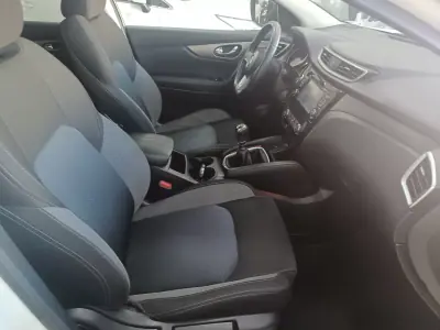 Nissan Qashqai 2018 - 17900 EUR, 54008 km - 54008km - foto 24 de 39