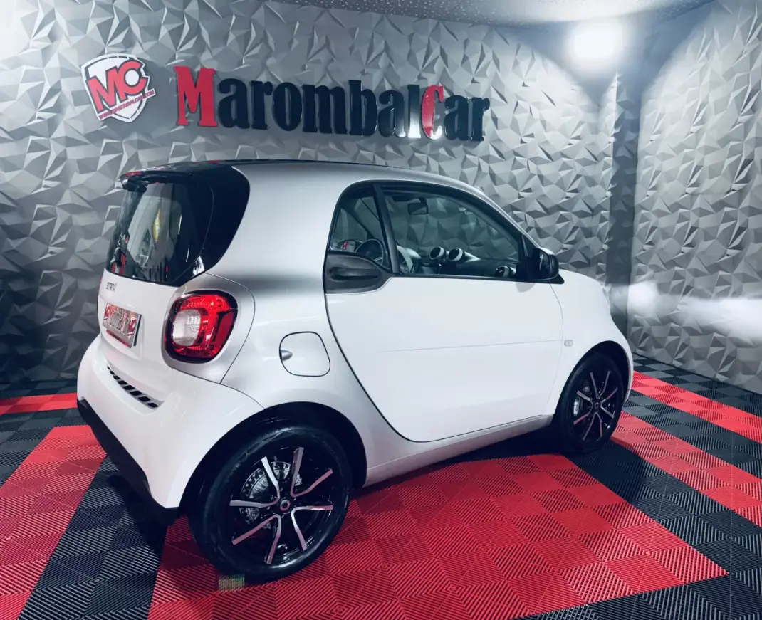 Smart ForTwo 2015 - 8490 EUR, 97800 km - 97800km - foto 5 de 31