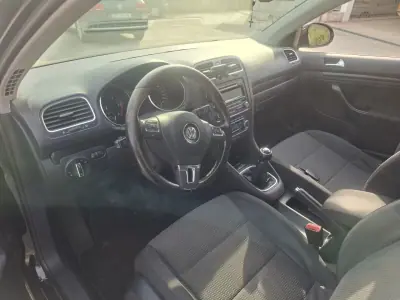 Volkswagen Golf Variant 2009 - 3950 EUR, 279328 km - AUTO.MOTO.pt - 279328km - foto 12 de 15