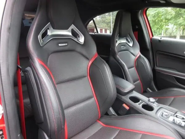 Mercedes-Benz A 45 AMG 2017 - 38990 EUR, 110000 km - AUTO.MOTO.pt - 110000km - foto 34 de 56